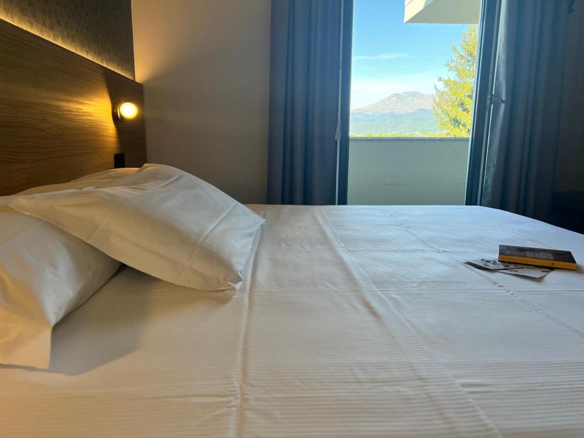 Hotel Gardenia Romano Canavese Exterior foto