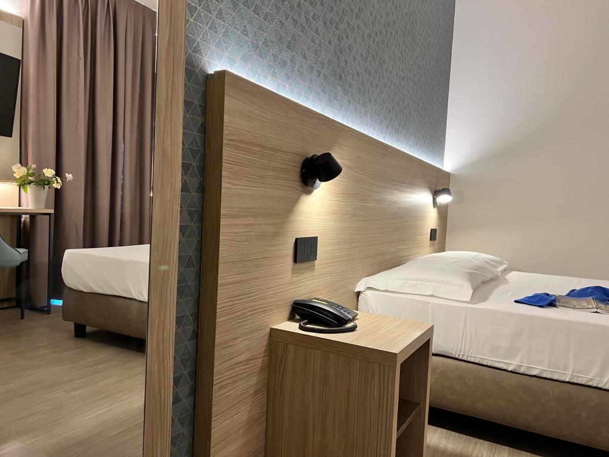 Hotel Gardenia Romano Canavese Exterior foto